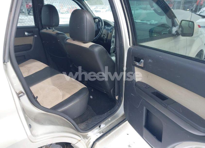 Photo 8 of 2010 Mercury Mariner PREMIER (VIN 4M2CN8H72AKJ05699)