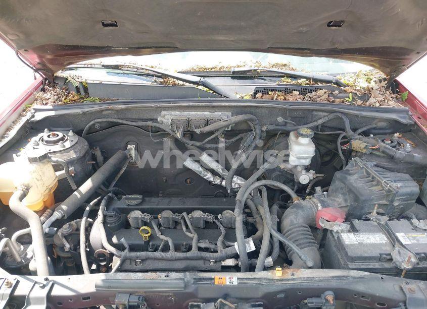 Photo 10 of 2010 Mercury Mariner PREMIER (VIN 4M2CN8H73AKJ03069)