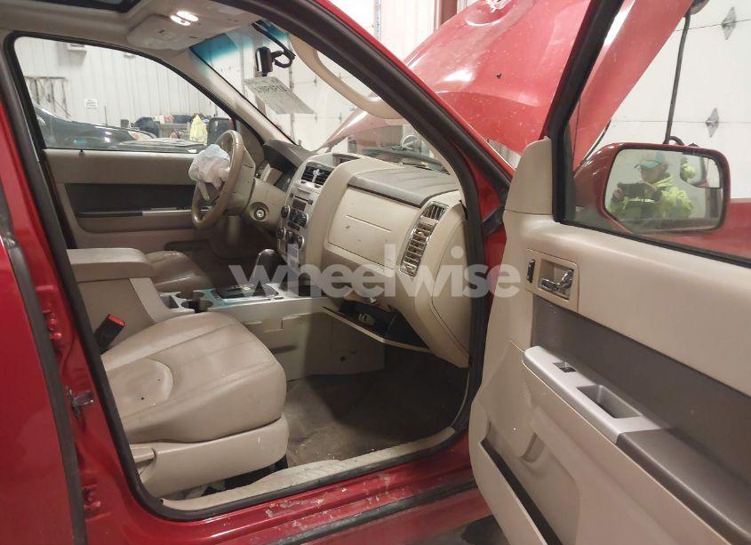 Photo 5 of 2011 Mercury Mariner PREMIER (VIN 4M2CN8H77BKJ06154)