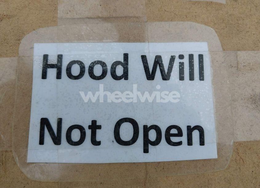 Photo 10 of 2010 Mercury Mariner PREMIER (VIN 4M2CN8H78AKJ22118)