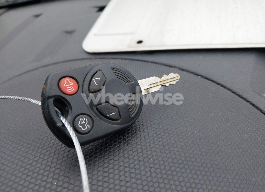 Photo 11 of 2010 Mercury Mariner PREMIER (VIN 4M2CN8H78AKJ22118)