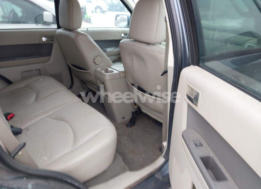 Photo 8 of 2010 Mercury Mariner PREMIER (VIN 4M2CN8H7XAKJ05885)