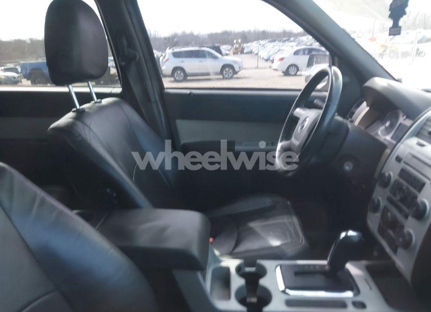 Photo 5 of 2010 Mercury Mariner PREMIER (VIN 4M2CN8HG3AKJ18896)