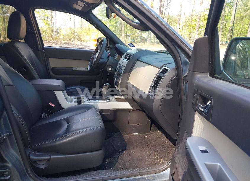 Photo 5 of 2011 Mercury Mariner PREMIER (VIN 4M2CN8HG7BKJ06994)