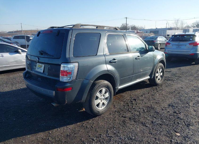 Photo 4 of 2010 Mercury Mariner (VIN 4M2CN9B70AKJ28770)