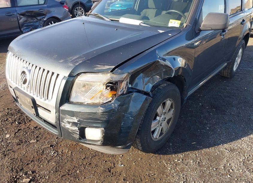 Photo 6 of 2010 Mercury Mariner (VIN 4M2CN9B70AKJ28770)