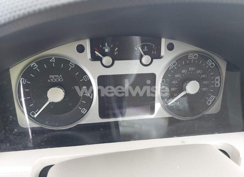 Photo 7 of 2010 Mercury Mariner (VIN 4M2CN9B73AKJ22994)