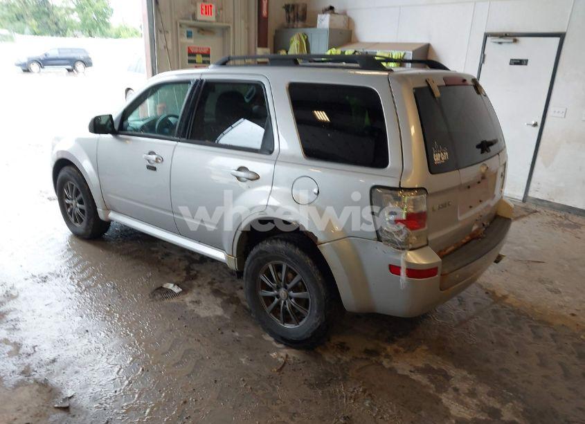 Photo 3 of 2010 Mercury Mariner (VIN 4M2CN9BG8AKJ08430)