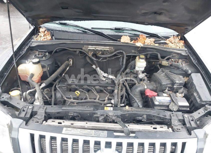 Photo 10 of 2010 Mercury Mariner PREMIER (VIN 4M2CN9H7XAKJ22840)