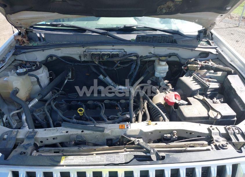 Photo 10 of 2010 Mercury Mariner PREMIER (VIN 4M2CN9H7XAKJ26886)