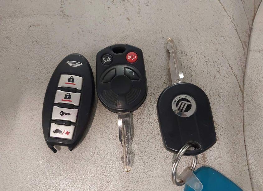 Photo 11 of 2010 Mercury Mariner PREMIER (VIN 4M2CN9HG1AKJ11208)