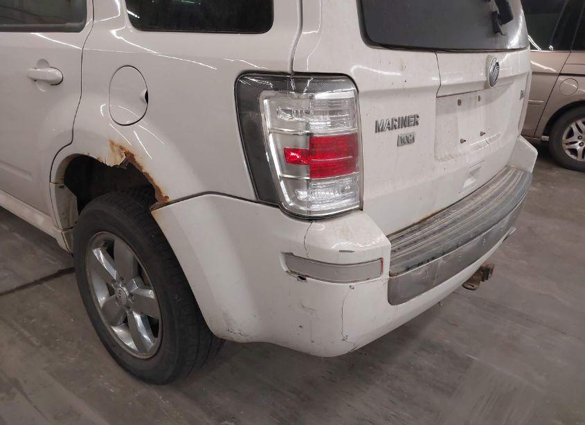 Photo 6 of 2010 Mercury Mariner PREMIER (VIN 4M2CN9HG1AKJ11208)