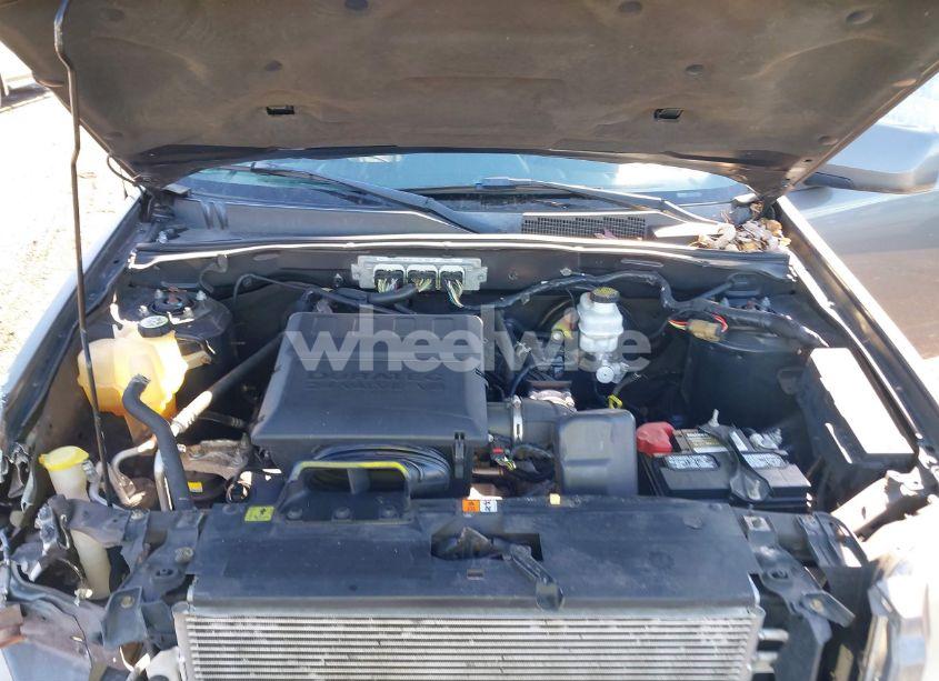 Photo 10 of 2010 Mercury Mariner PREMIER (VIN 4M2CN9HG3AKJ18547)