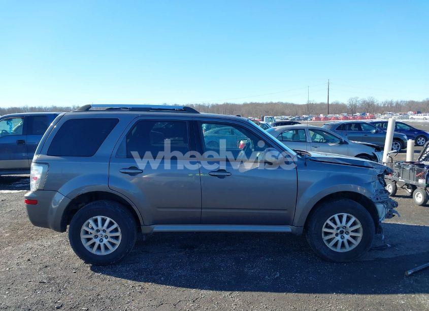 Photo 13 of 2010 Mercury Mariner PREMIER (VIN 4M2CN9HG3AKJ18547)