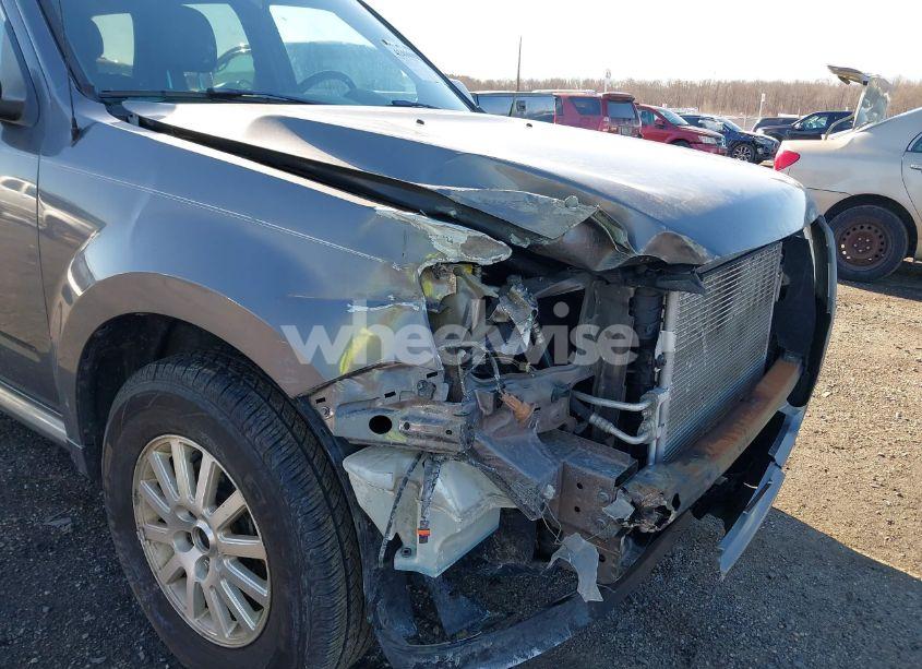 Photo 6 of 2010 Mercury Mariner PREMIER (VIN 4M2CN9HG3AKJ18547)