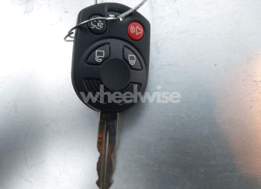 Photo 11 of 2010 Mercury Mariner PREMIER (VIN 4M2CN9HG5AKJ19229)