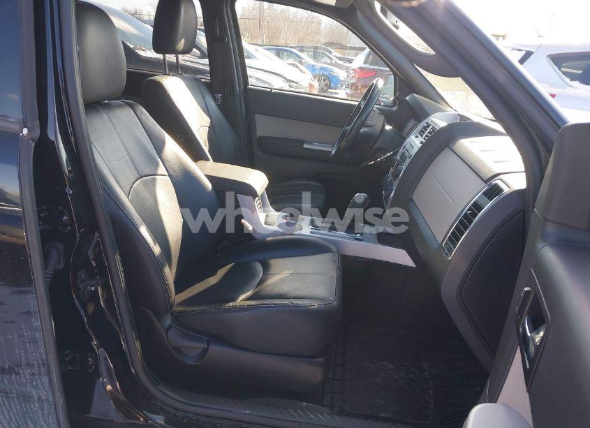 Photo 5 of 2010 Mercury Mariner PREMIER (VIN 4M2CN9HG8AKJ09388)