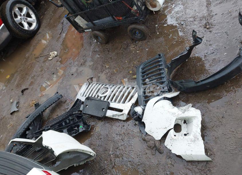 Photo 12 of 2010 Mercury Mariner PREMIER (VIN 4M2CN9HG8AKJ23758)