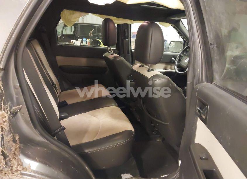 Photo 8 of 2010 Mercury Mariner PREMIER (VIN 4M2CN9HGXAKJ11983)