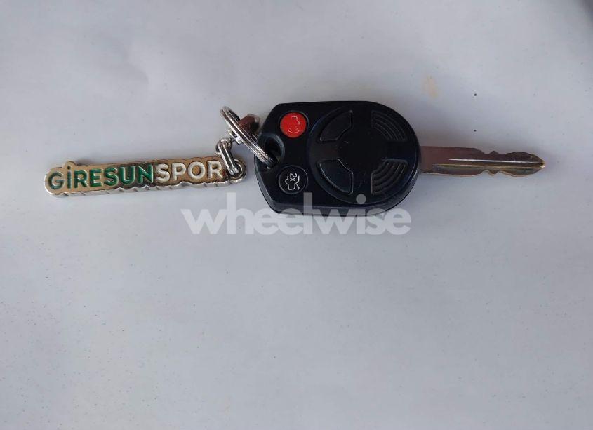 Photo 11 of 2009 Mercury Mariner HYBRID (VIN 4M2CU39399KJ04966)