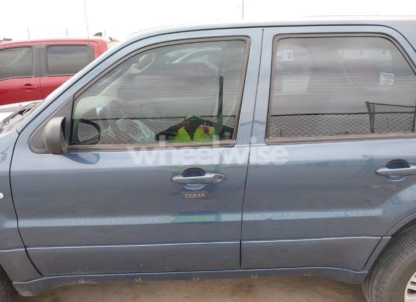 Photo 14 of 2005 Mercury Mariner CONVENIENCE (VIN 4M2CU56Z15DJ20145)