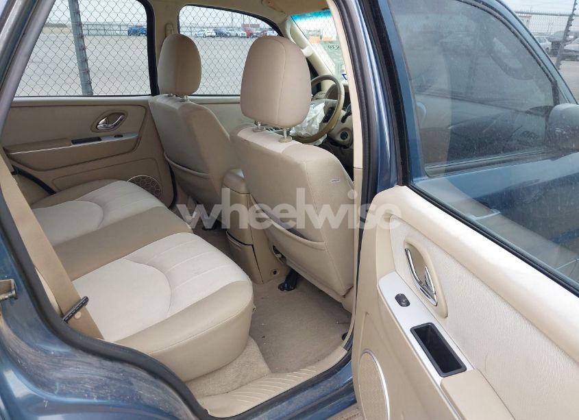 Photo 8 of 2005 Mercury Mariner CONVENIENCE (VIN 4M2CU56Z15DJ20145)