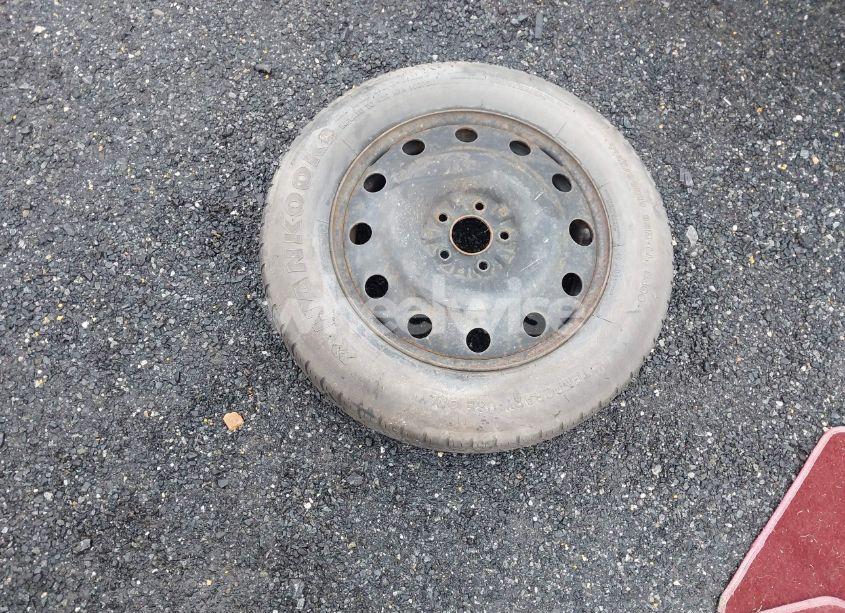 Photo 12 of 2005 Mercury Mariner LUXURY/PREMIER (VIN 4M2CU57105DJ09825)