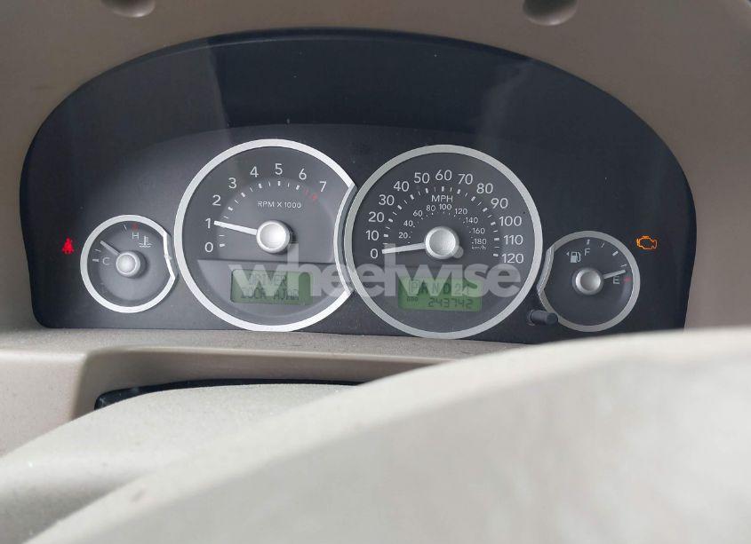 Photo 7 of 2005 Mercury Mariner LUXURY/PREMIER (VIN 4M2CU57105DJ09825)