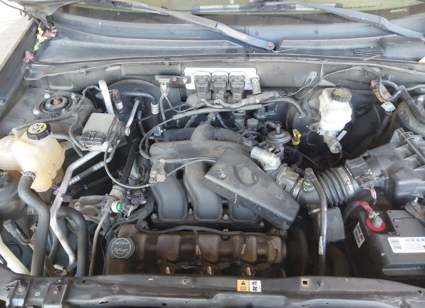 Photo 10 of 2005 Mercury Mariner LUXURY/PREMIER (VIN 4M2CU57125DJ33057)