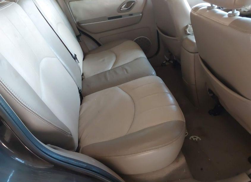 Photo 8 of 2005 Mercury Mariner LUXURY/PREMIER (VIN 4M2CU57125DJ33057)