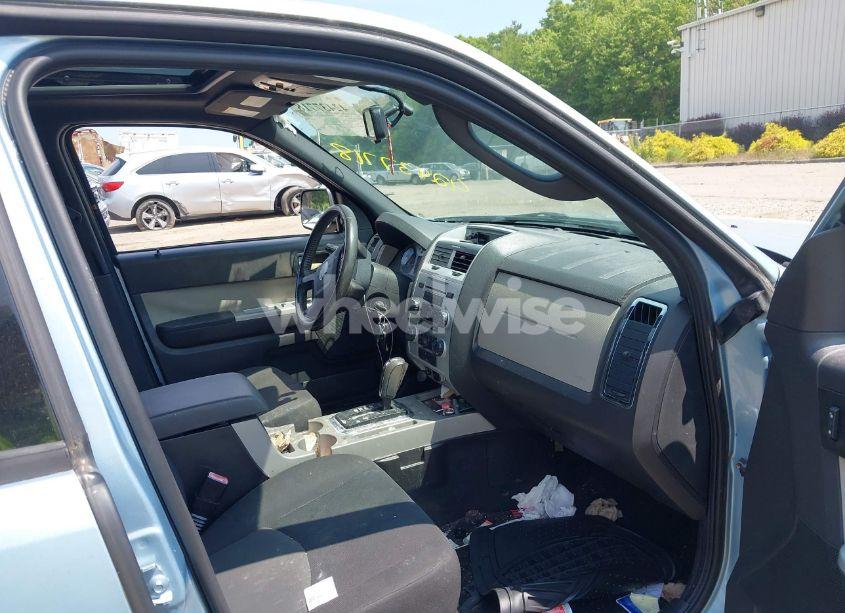 Photo 5 of 2009 Mercury Mariner I4 (VIN 4M2CU81709KJ22168)