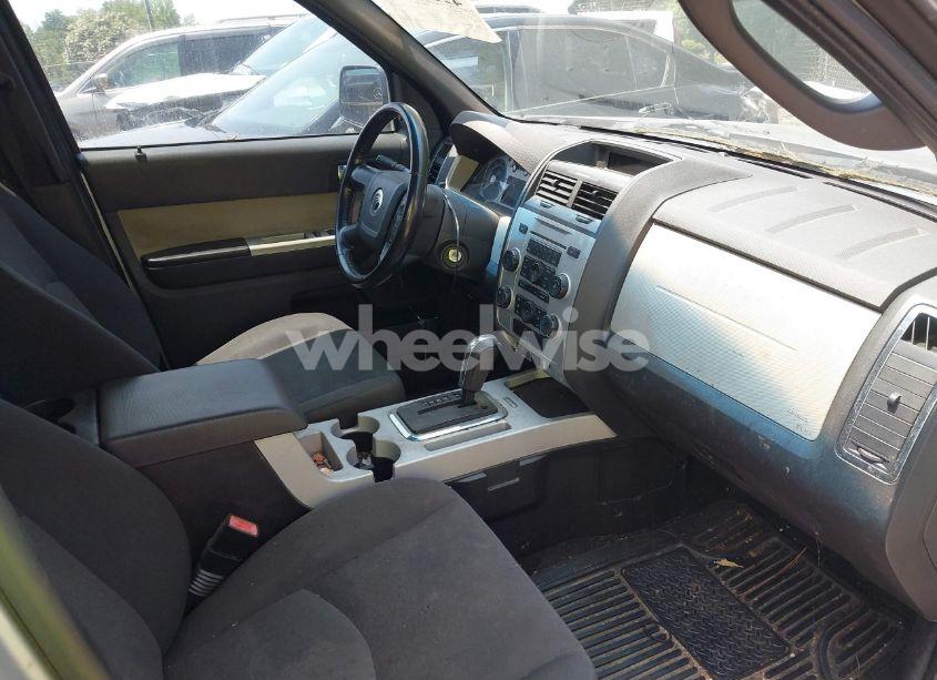 Photo 5 of 2009 Mercury Mariner I4 (VIN 4M2CU81769KJ01289)