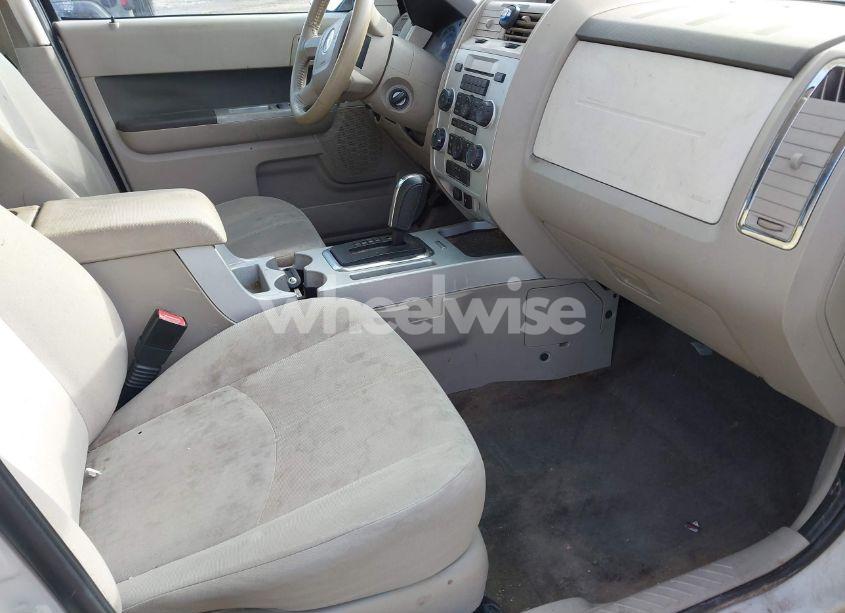 Photo 5 of 2009 Mercury Mariner V6 (VIN 4M2CU81G09KJ06150)