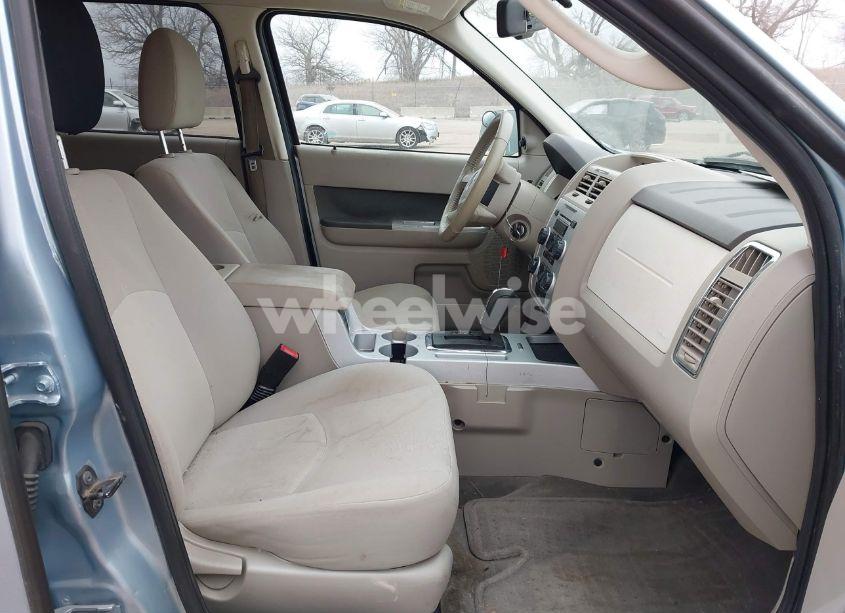 Photo 5 of 2009 Mercury Mariner V6 (VIN 4M2CU81G59KJ00425)