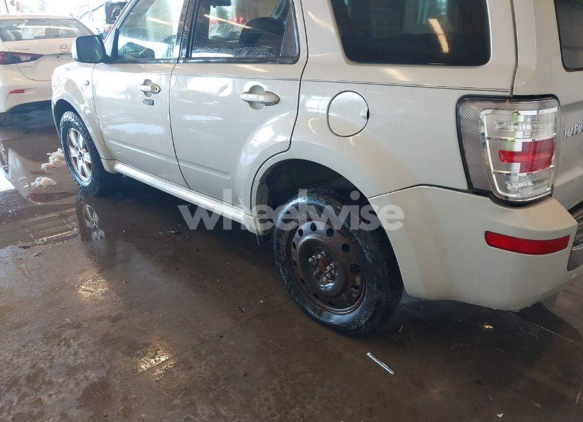 Photo 14 of 2009 Mercury Mariner V6 (VIN 4M2CU81G99KJ09337)