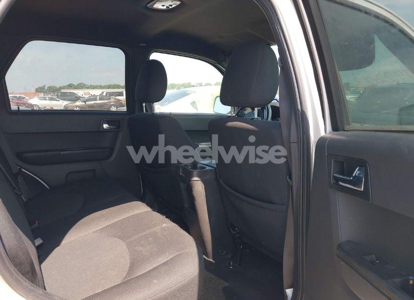 Photo 8 of 2008 Mercury Mariner I4 (VIN 4M2CU81Z28KJ05193)