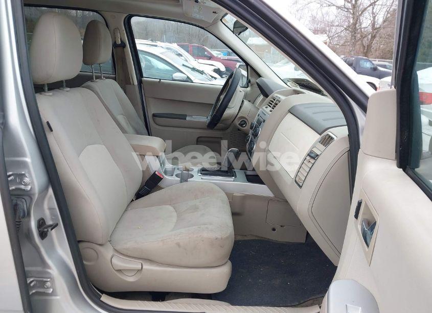 Photo 5 of 2008 Mercury Mariner I4 (VIN 4M2CU81Z98KJ46467)