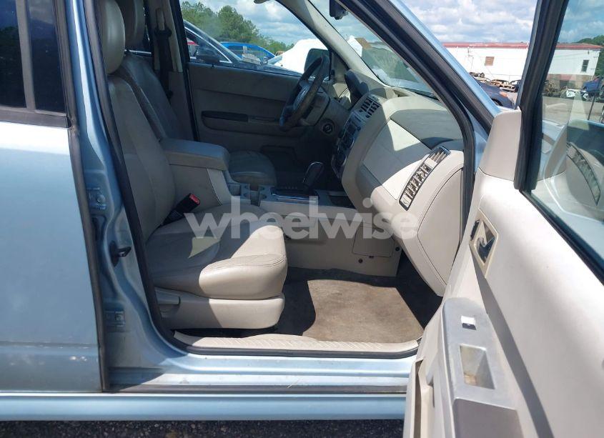 Photo 5 of 2008 Mercury Mariner PREMIER (VIN 4M2CU871X8KJ20395)