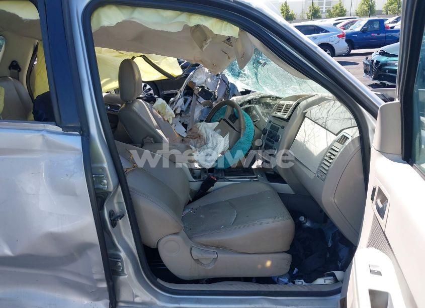 Photo 5 of 2009 Mercury Mariner PREMIER (VIN 4M2CU87759KJ13005)