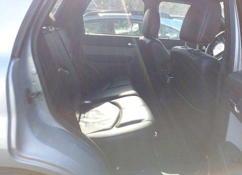 Photo 8 of 2009 Mercury Mariner PREMIER (VIN 4M2CU87769KJ16124)