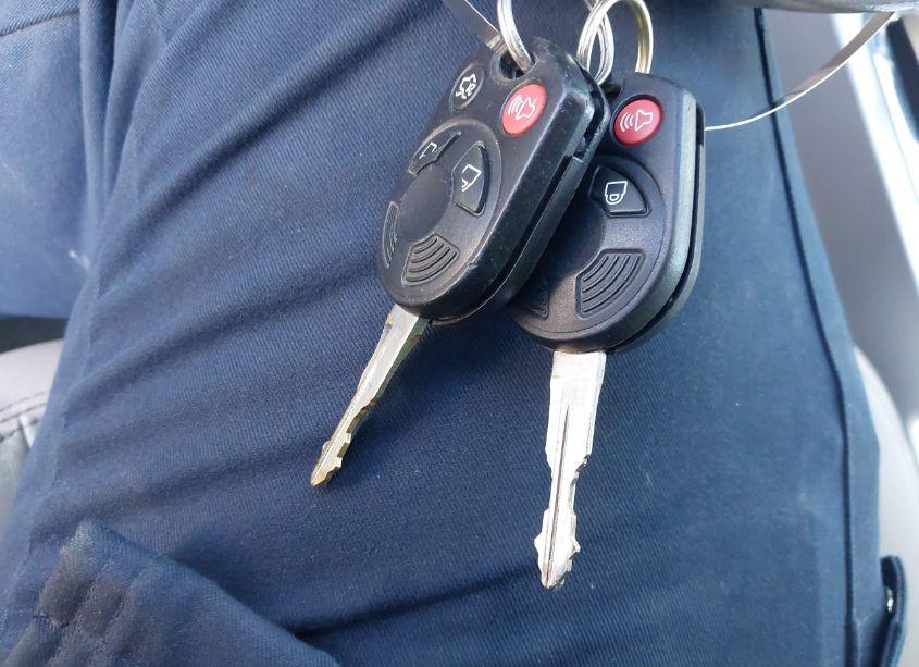 Photo 11 of 2009 Mercury Mariner PREMIER V6 (VIN 4M2CU87G59KJ12145)