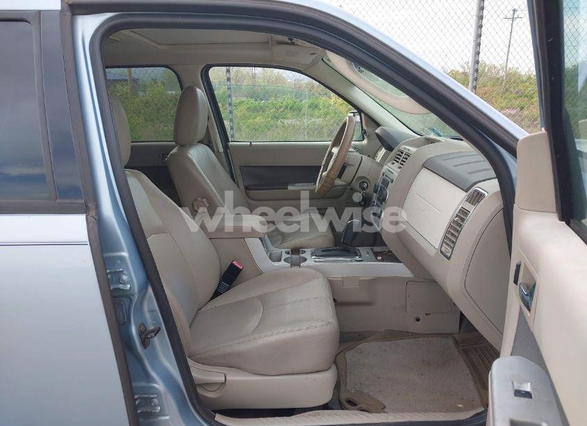 Photo 5 of 2009 Mercury Mariner PREMIER V6 (VIN 4M2CU87G69KJ06922)