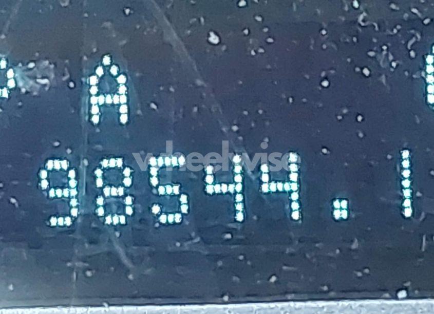 Photo 15 of 2008 Mercury Mariner V6 (VIN 4M2CU91118KJ10725)