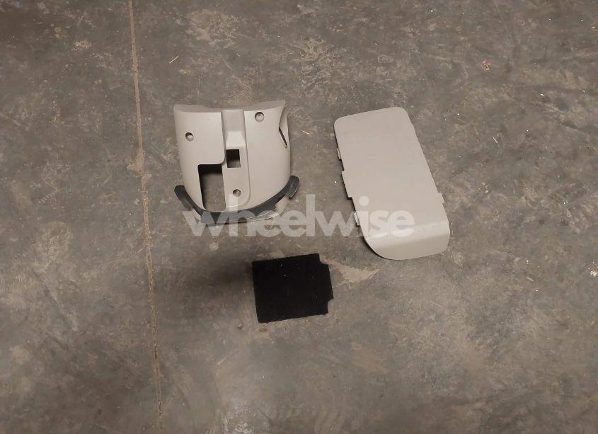 Photo 12 of 2008 Mercury Mariner V6 (VIN 4M2CU91148KJ42603)