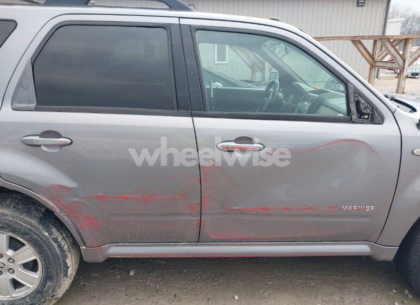 Photo 13 of 2008 Mercury Mariner V6 (VIN 4M2CU91198KJ18085)