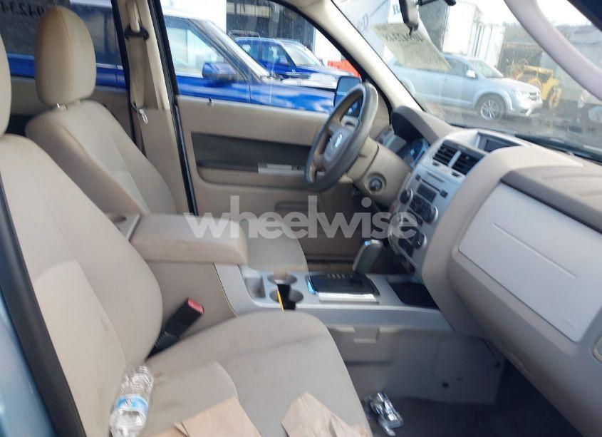 Photo 5 of 2009 Mercury Mariner I4 (VIN 4M2CU91709KJ17834)