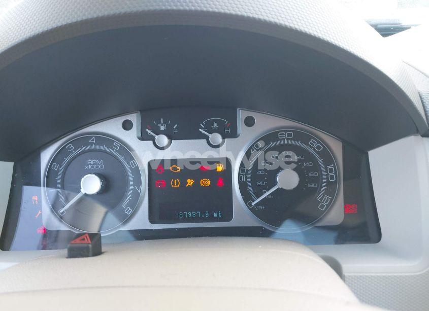 Photo 7 of 2009 Mercury Mariner I4 (VIN 4M2CU91709KJ17834)