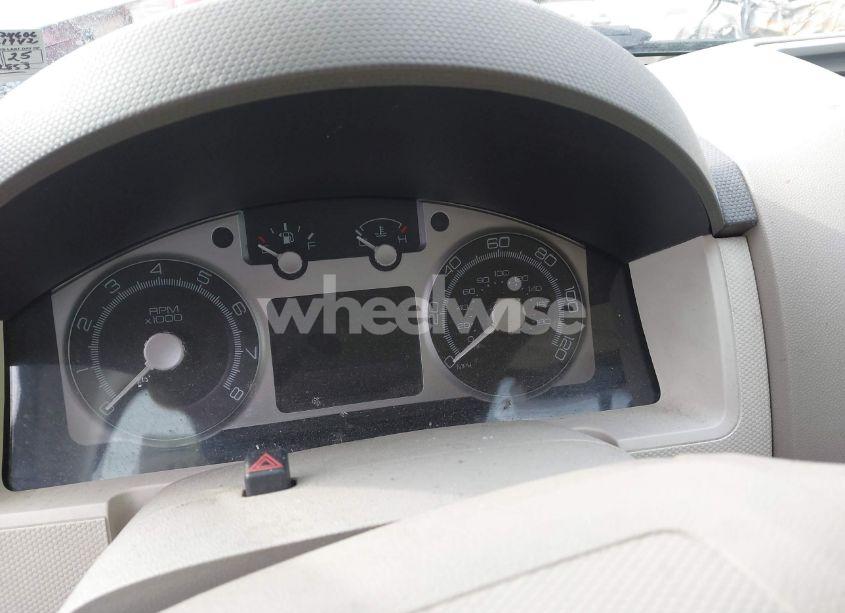 Photo 15 of 2009 Mercury Mariner I4 (VIN 4M2CU91709KJ24606)