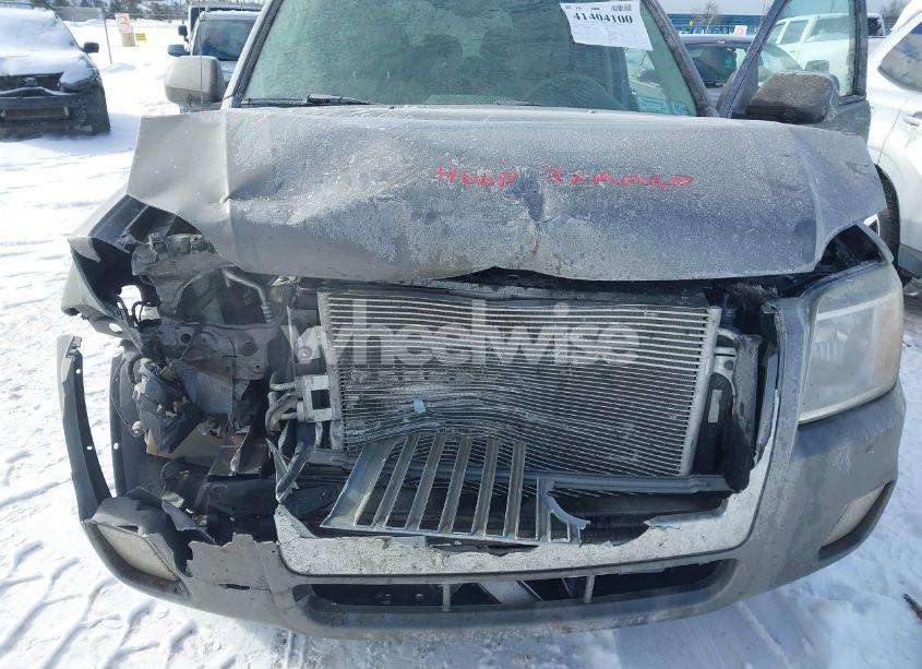 Photo 6 of 2009 Mercury Mariner V6 (VIN 4M2CU91GX9KJ08073)