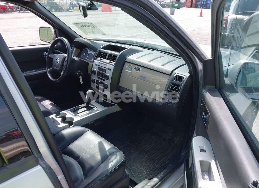 Photo 5 of 2008 Mercury Mariner PREMIER (VIN 4M2CU97198KJ12620)